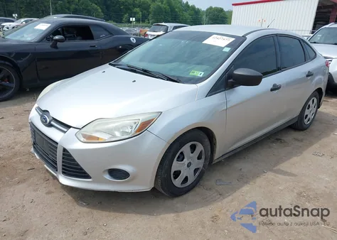 2014 Ford Focus S z USA, uszkodzony, nr VIN 1FADP3E27EL443539
